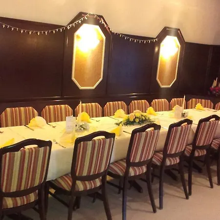 ホテル Mullers & Restaurant 2*